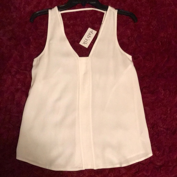 Top - Picture 4 of 7